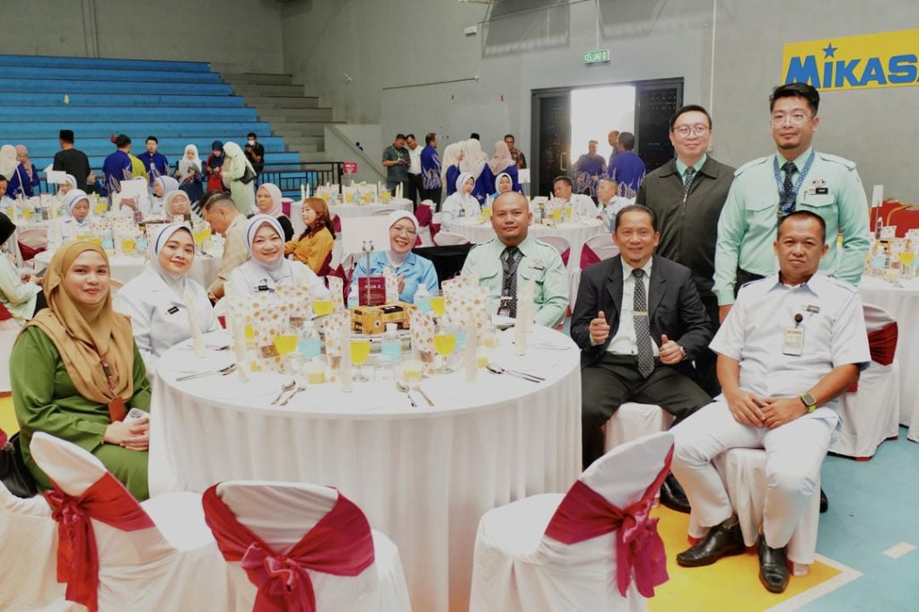 Majlis Penyampaian Anugerah Perkhidmatan Cemerlang 2025 &amp; Jasamu Dikenang 2024 Zon Pedalaman Beaufort